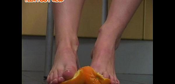  alicia 02 teenie feet